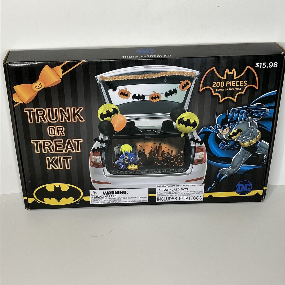 BATMAN DC Halloween Trunk Or Treat Party Decor Kit 200 Pieces Brand NEW Sealed